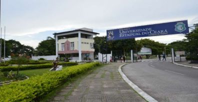 Uece realiza Vestibular 2022.2 neste domingo, 1º de maio